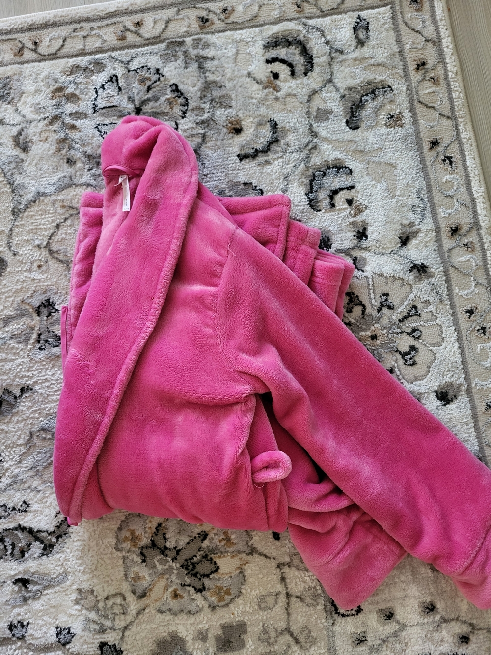 Soma Hot Pink Plush Fleece Robe